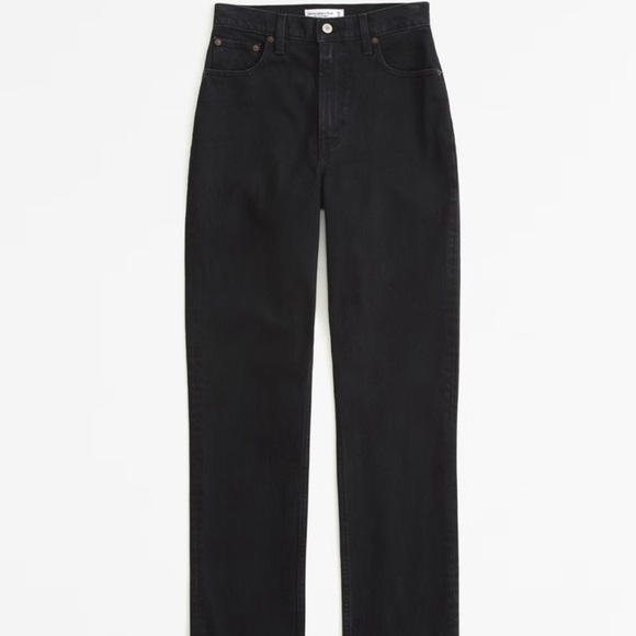 Abercrombie & Fitch Denim - Abercrombie 90’s Straight Jean Ultra High Rise